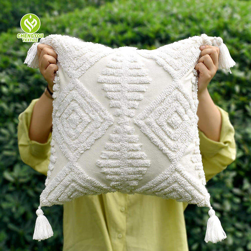 CY-CC-004 Pillow Covers with Tufted Bohemian Tassels